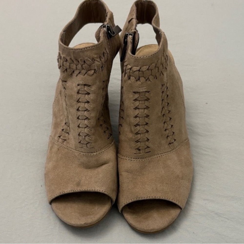 Francesca's Collections Brown Peep-Toe Heeled Boots